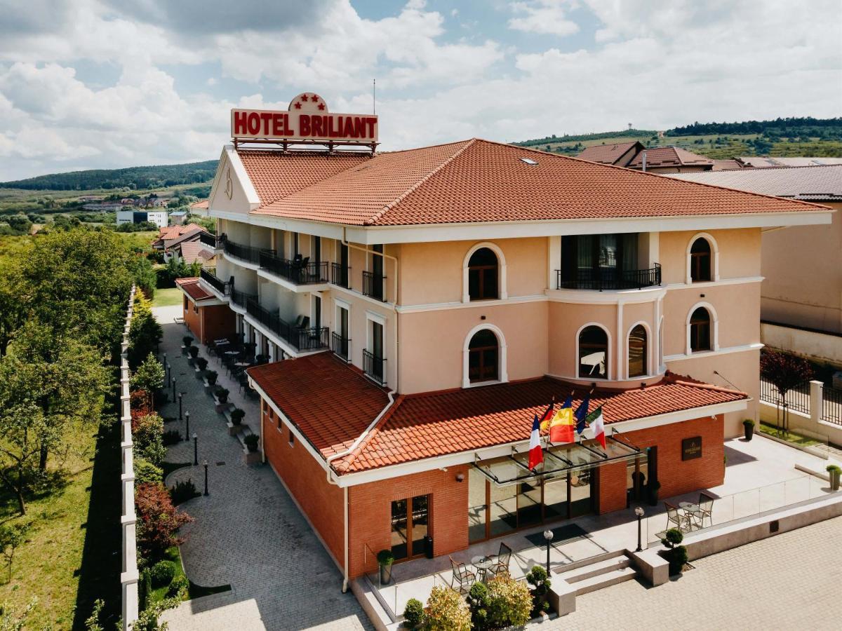 Briliant Hotel Cluj-Napoca Exteriör bild